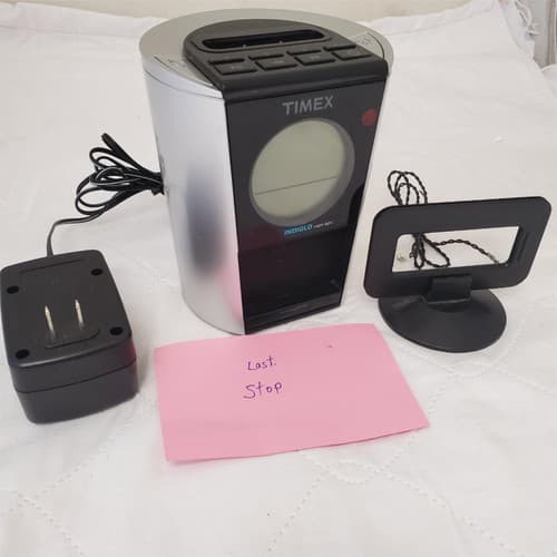Timex Indiglo Night Light Alarm Clock and Radio - Thumbnail 7