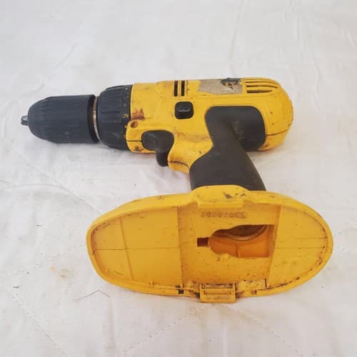 DEWALT DC759 18V 1/2" (13mm) Cordless Compact Drill/Driver LOT 505 - Thumbnail 7