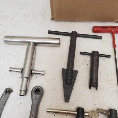 Lot of 15 Assorted Tap Wrenches and Drill Chuck Keys LOT-758 - Thumbnail 3