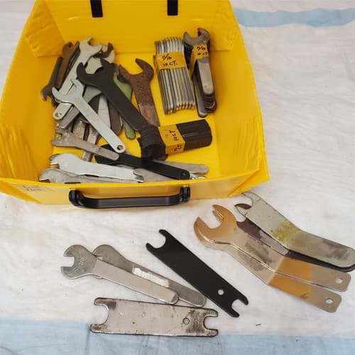 Combination Wrenches & Key Set in Different Sizes Lot 108 - Thumbnail 4