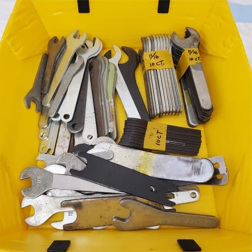 Combination Wrenches & Key Set in Different Sizes Lot 108 - Thumbnail 3