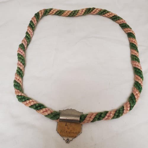 Vintage Odd Fellows Rope Pendant Necklace - Thumbnail 4