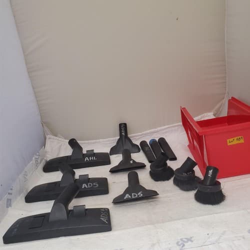 Lot of Various Vacuum Cleaner Attachments LOT 589 - Thumbnail 3