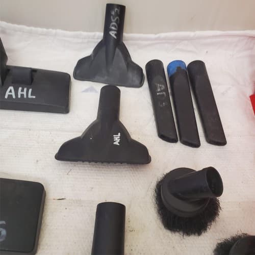 Lot of Various Vacuum Cleaner Attachments LOT 589 - Thumbnail 7