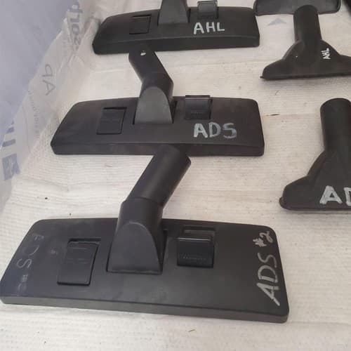 Lot of Various Vacuum Cleaner Attachments LOT 589 - Thumbnail 5