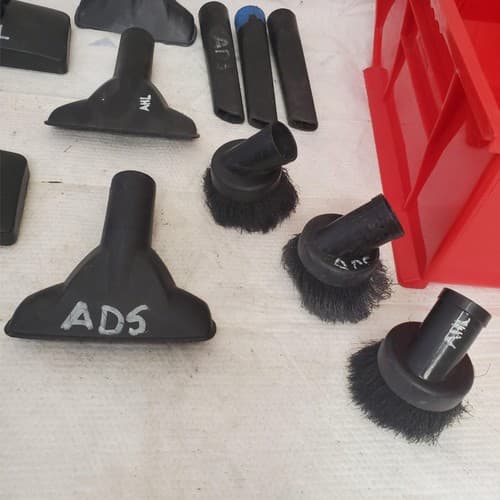 Lot of Various Vacuum Cleaner Attachments LOT 589 - Thumbnail 8
