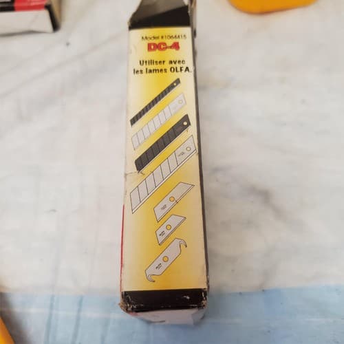 Lot of 7 OLFA 1064415 DC-4 Blade Disposal Case - Thumbnail 7