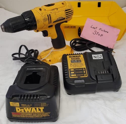 Lot of 3 Dewalt DCB115 12 v Drill Driver Set W/ DriverBatteries, Charger Lot-979 - Thumbnail 14