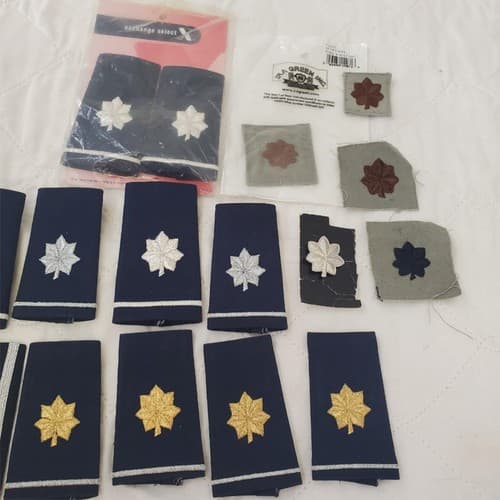 Lot of Assorted Military US AF Lieutenant Colonel Rank Shoulder Epaulet Insignia - Thumbnail 6