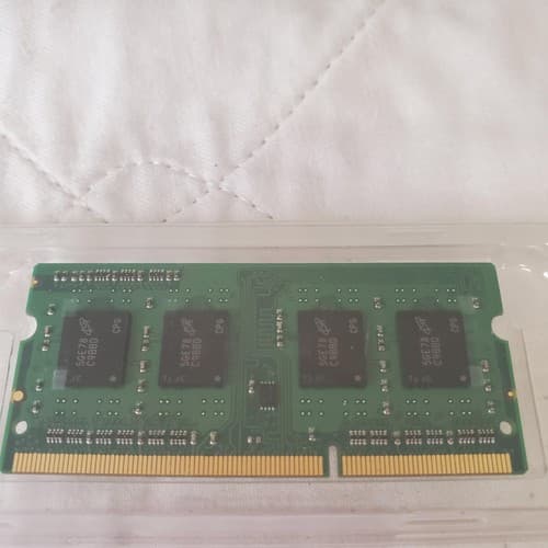 Crucial 4GB DDR3-1600 SODIMM Laptop Memory - Thumbnail 4