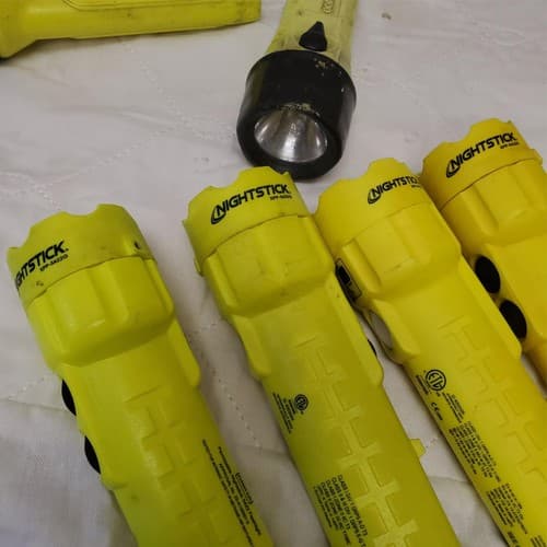 Lot of 11 Streamlight Flashlight LED LOT-82 - Thumbnail 11