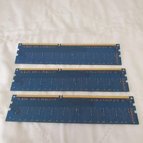 Hynix HMT112U7TFR8C-H9 1GB PC3-10600E DDR3 1333MHz RAM Memory Modules - Thumbnail 4