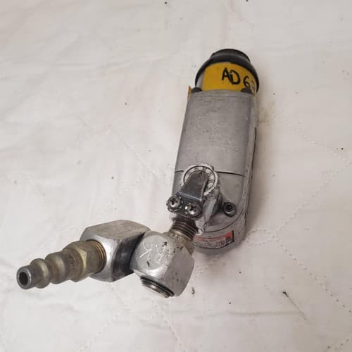 Mac Tools Palm Grip Butterfly Air Impact Wrench 3/8" Drive AD63 - Thumbnail 3