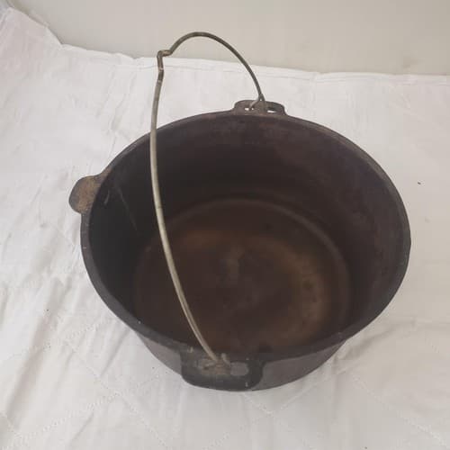 Wagner Ware 5 Qt Cast Iron Dutch Oven Original Handle/Bail - Thumbnail 4