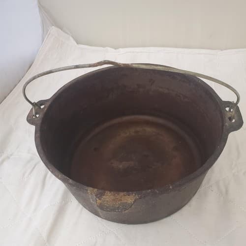 Wagner Ware 5 Qt Cast Iron Dutch Oven Original Handle/Bail - Thumbnail 3