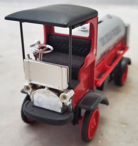 Vintage The Texas Company Petroleum and Its Products Mack Truck Bank - Thumbnail 4