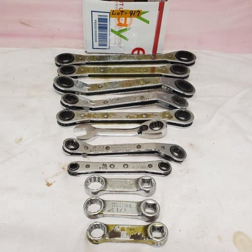 Lot of 11 Assorted Ratcheting Box End Wrench Set LOT-917 - Image 1