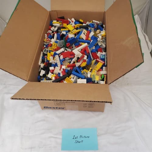 Lot of Legos Bricks & Parts Small Assorted Pieces - Image 1