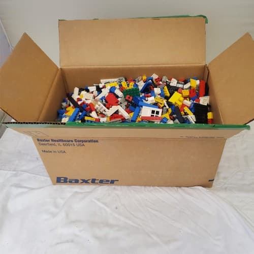 Lot of Legos Bricks & Parts Small Assorted Pieces - Thumbnail 4