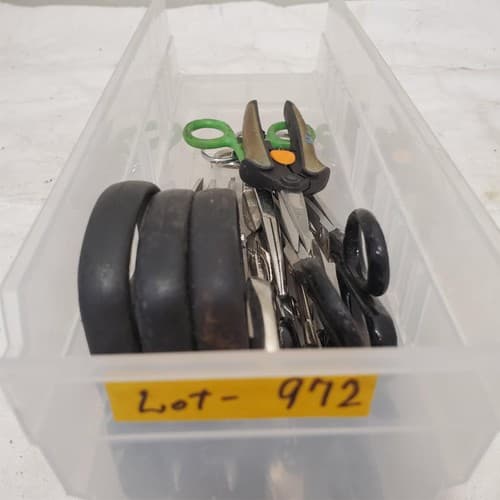 Lot of 15 Assorted Cutting Shears Pinking Scissors LOT-972 - Thumbnail 3