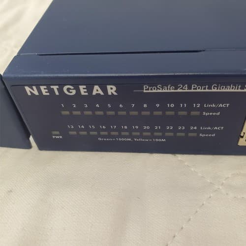 NETGEAR ProSafe JGS524 ProSafe 24 Port Gigabit Network Switch - Thumbnail 2