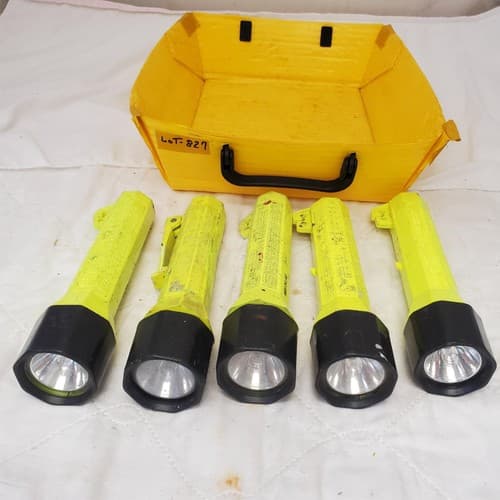 Lot of 5 Pelican Sabrelite 2000 Submersible Flashlight LOT-827 - Thumbnail 6