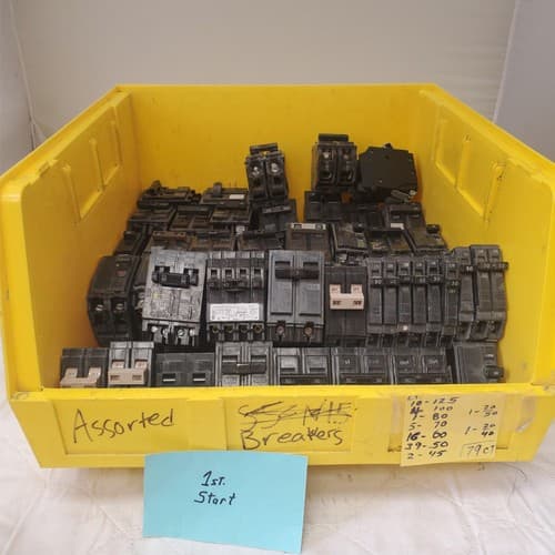 Large Lot of 79 used circuit breakers Assorted - Image 1
