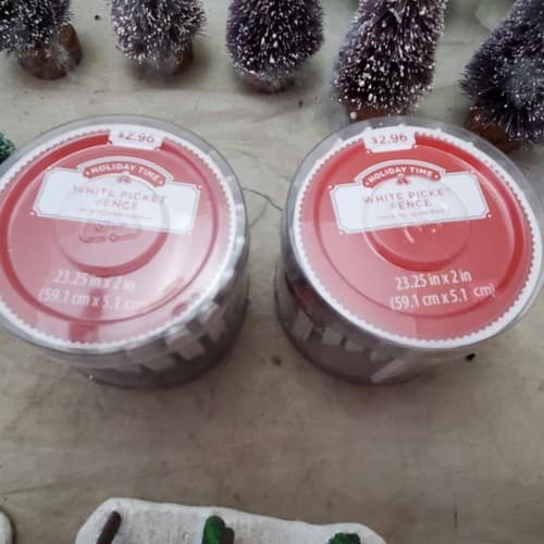 Holiday Time White Picket Fence 23.5" x 2" Christmas and Lot Christmas Tree - Thumbnail 2