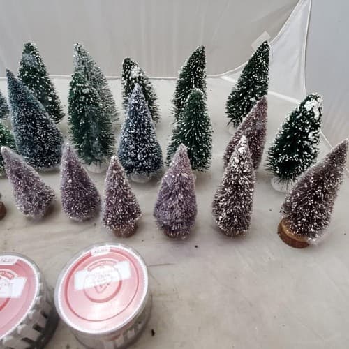 Holiday Time White Picket Fence 23.5" x 2" Christmas and Lot Christmas Tree - Thumbnail 6