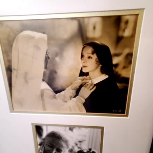 Vintage Autographed Actress Helen Hayes Large Framed Photograph Picture - Thumbnail 2