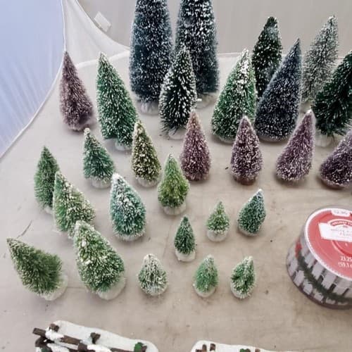 Holiday Time White Picket Fence 23.5" x 2" Christmas and Lot Christmas Tree - Thumbnail 8