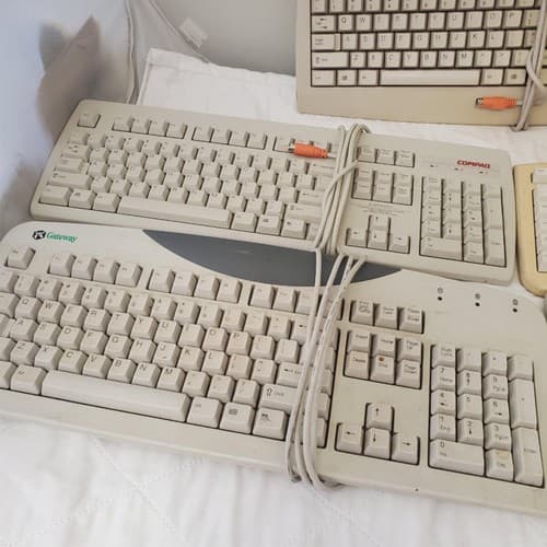 Lot of 5 Assorted Brands PC Keyboards - Thumbnail 2