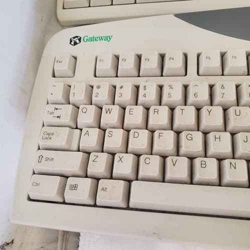 Lot of 5 Assorted Brands PC Keyboards - Thumbnail 7