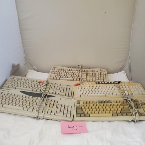 Lot of 5 Assorted Brands PC Keyboards - Thumbnail 15