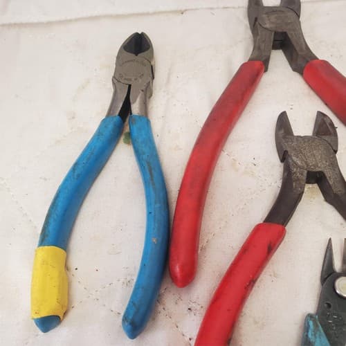 Lot of 6 Assorted Wire Cutters & Pliers LOT-837 - Thumbnail 4