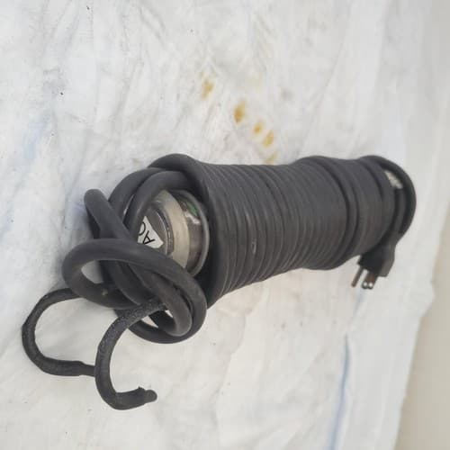 General Manufacturing 13 Watt Stubby II Fluorescent Light - AQH - Image 1