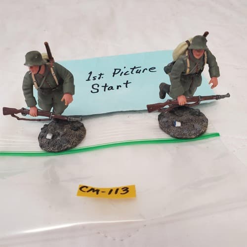 W. Britain 23058 1916-18 German Infantry's Pioneer Running CM-112 - Image 1