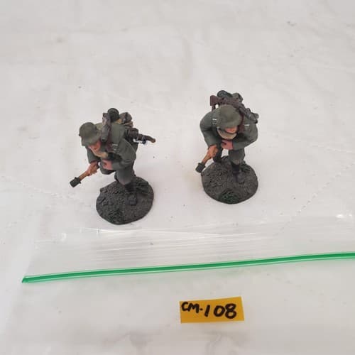 W. Britain 23055 1916-18 German Infantrys Pulling Grenade Primer CM-108 - Thumbnail 2