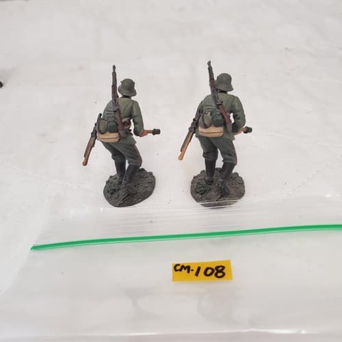 W. Britain 23055 1916-18 German Infantrys Pulling Grenade Primer CM-108 - Thumbnail 5