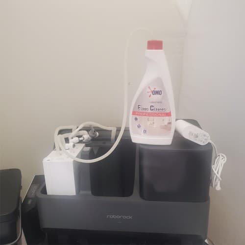 Roborock S7 Max Ultra Robot Vacuum and Mop with Sink fill station - Thumbnail 4