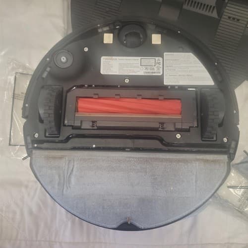 Roborock S7 Max Ultra Robot Vacuum and Mop with Sink fill station - Thumbnail 13