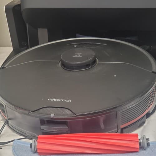 Roborock S7 Max Ultra Robot Vacuum and Mop with Sink fill station - Thumbnail 18