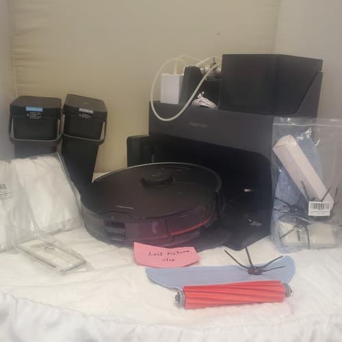 Roborock S7 Max Ultra Robot Vacuum and Mop with Sink fill station - Thumbnail 23