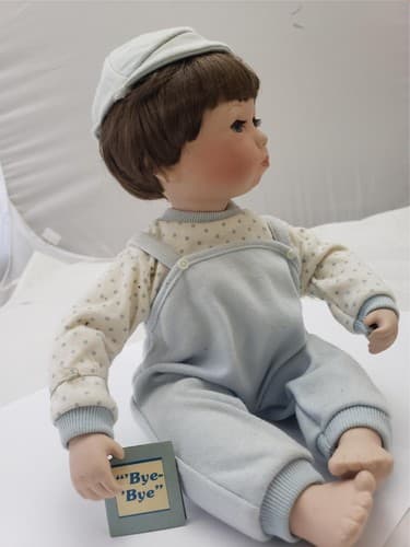 Ashton Drake Julie Good-Kruger Bye Bye Boy in the Baby Talk Series - Thumbnail 4