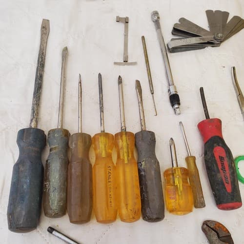 Lot of Assortment of Pliers, Scissors, Drivers & other Hand Tools LOT 354 - Thumbnail 4