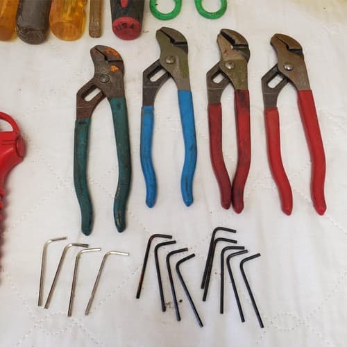 Lot of Assortment of Pliers, Scissors, Drivers & other Hand Tools LOT 354 - Thumbnail 11