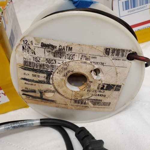 Lot of Hiking Headlamp with Industrial Power Cables & Connectors LOT-885 - Thumbnail 4