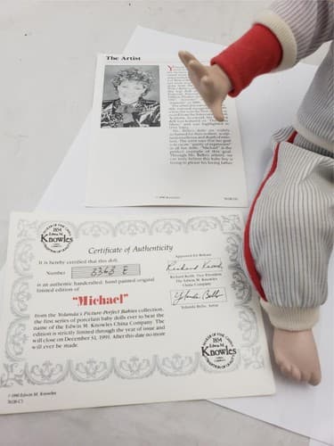 Knowles Michael Baseball Porcelain Doll Yolanda's Picture Perfect Babies - Thumbnail 3