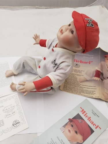 Knowles Michael Baseball Porcelain Doll Yolanda's Picture Perfect Babies - Thumbnail 5