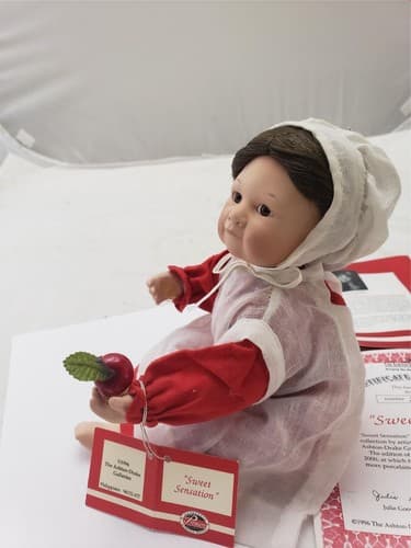 The Ashton-Drake Galleries Sweet Sensation Amish 8" Doll Red Dress Apron Apples - Thumbnail 6